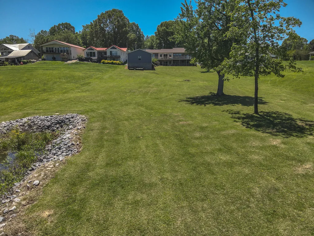 360 Halbrook Lane Benton KY 42025