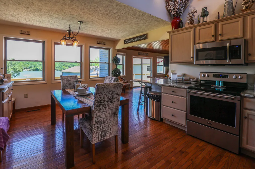 360 Halbrook Lane Benton KY 42025
