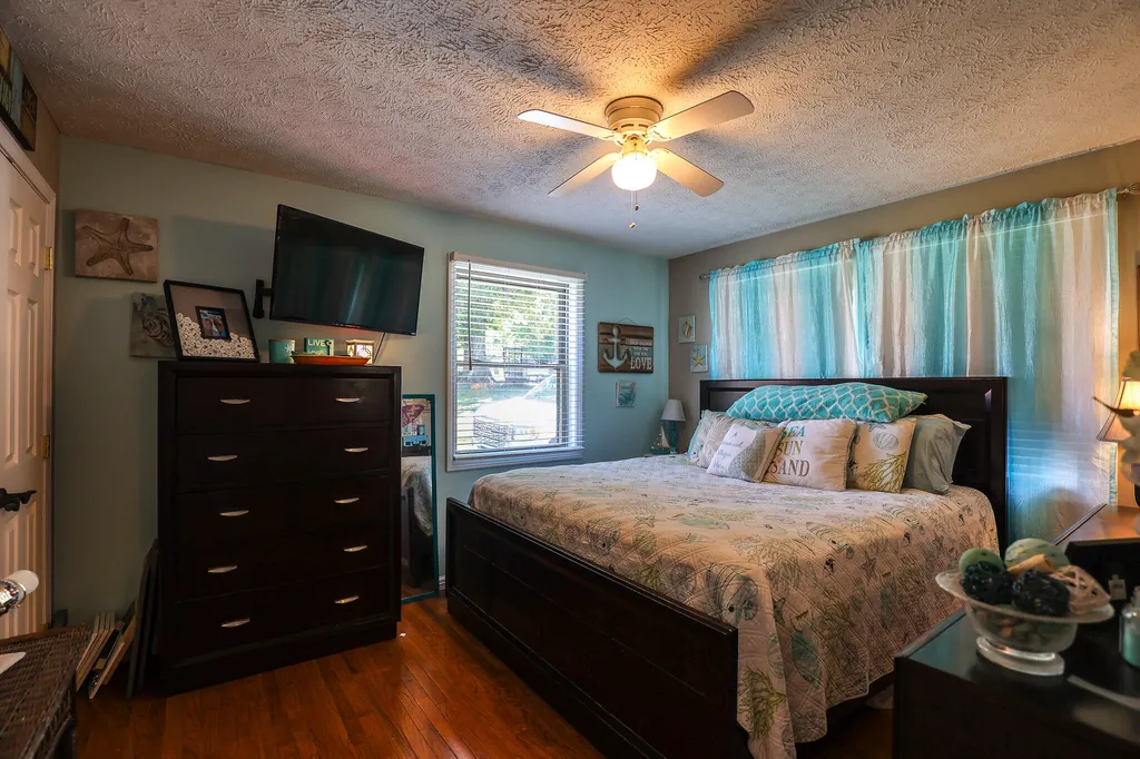360 Halbrook Lane Benton KY 42025
