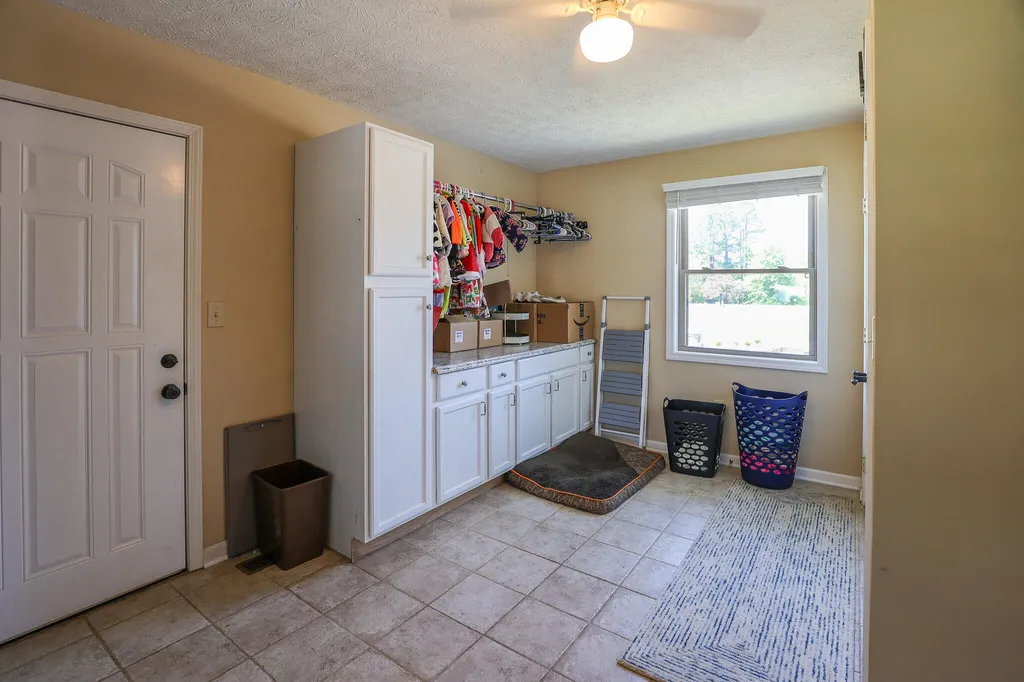 360 Halbrook Lane Benton KY 42025