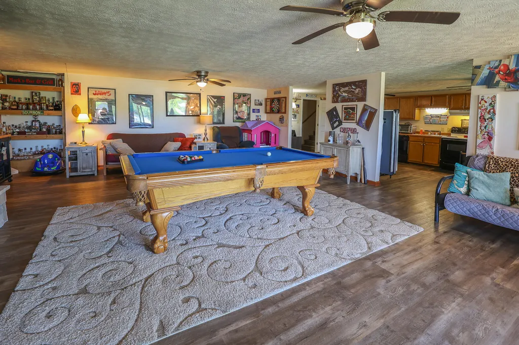 360 Halbrook Lane Benton KY 42025