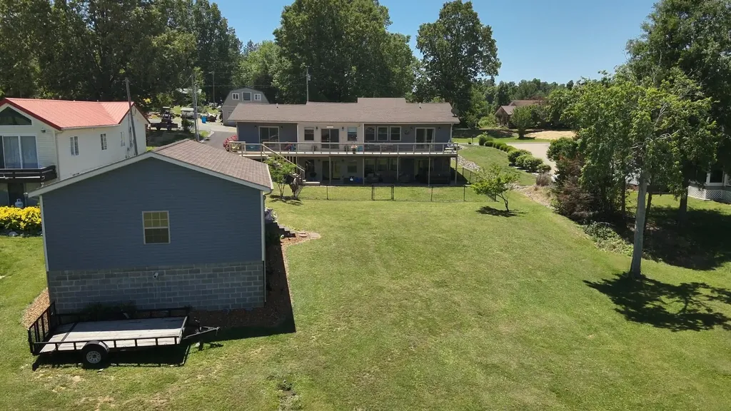 360 Halbrook Lane Benton KY 42025