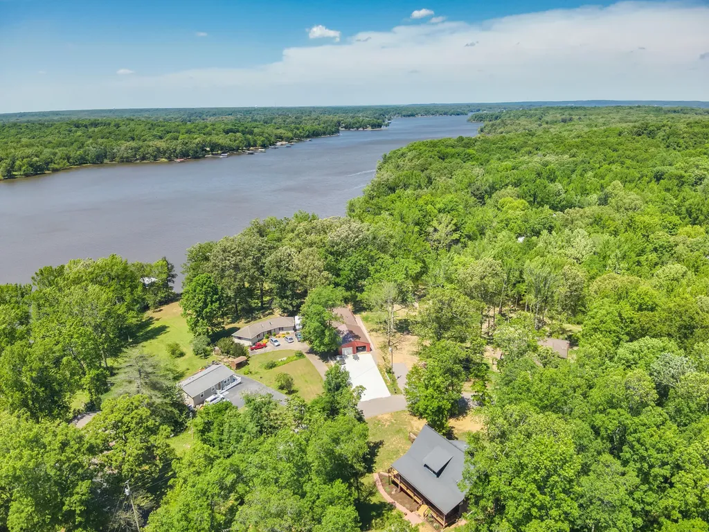 629 Serenity Shores Road Benton KY 42025