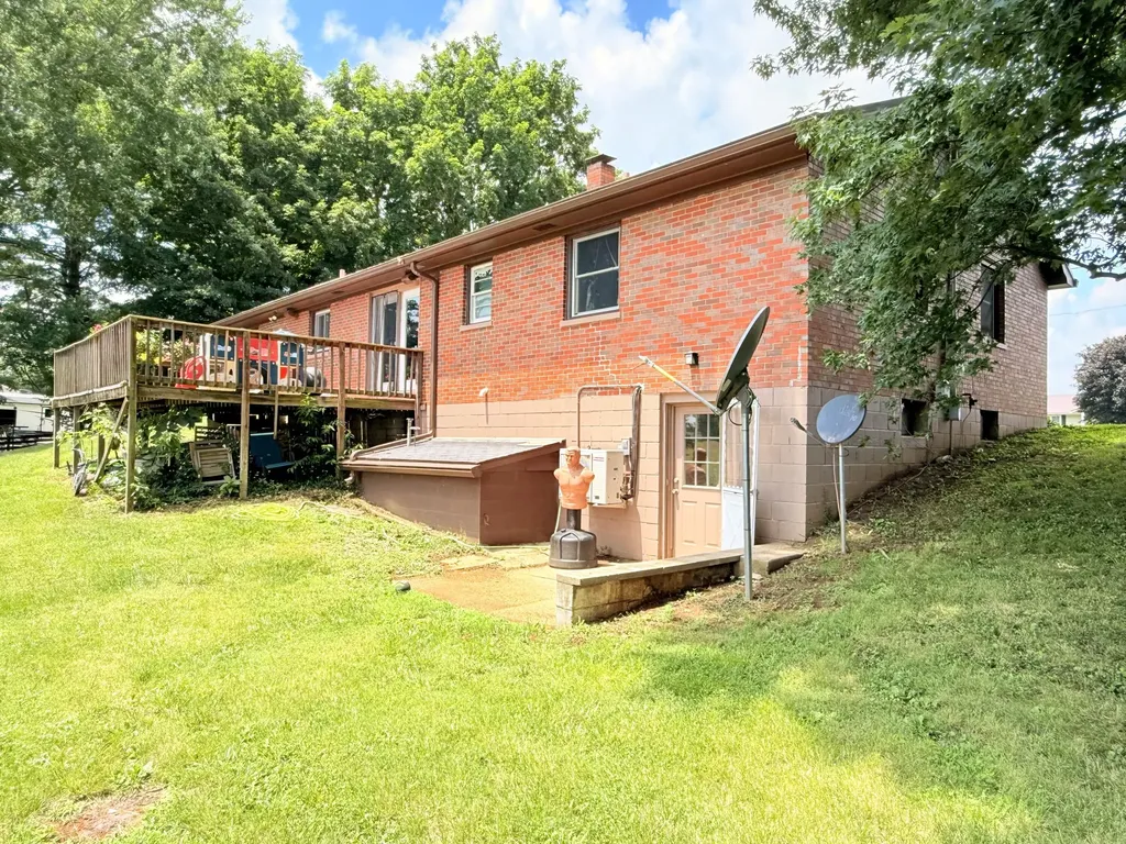 590 Kentucky 1743 Cynthiana KY 41031
