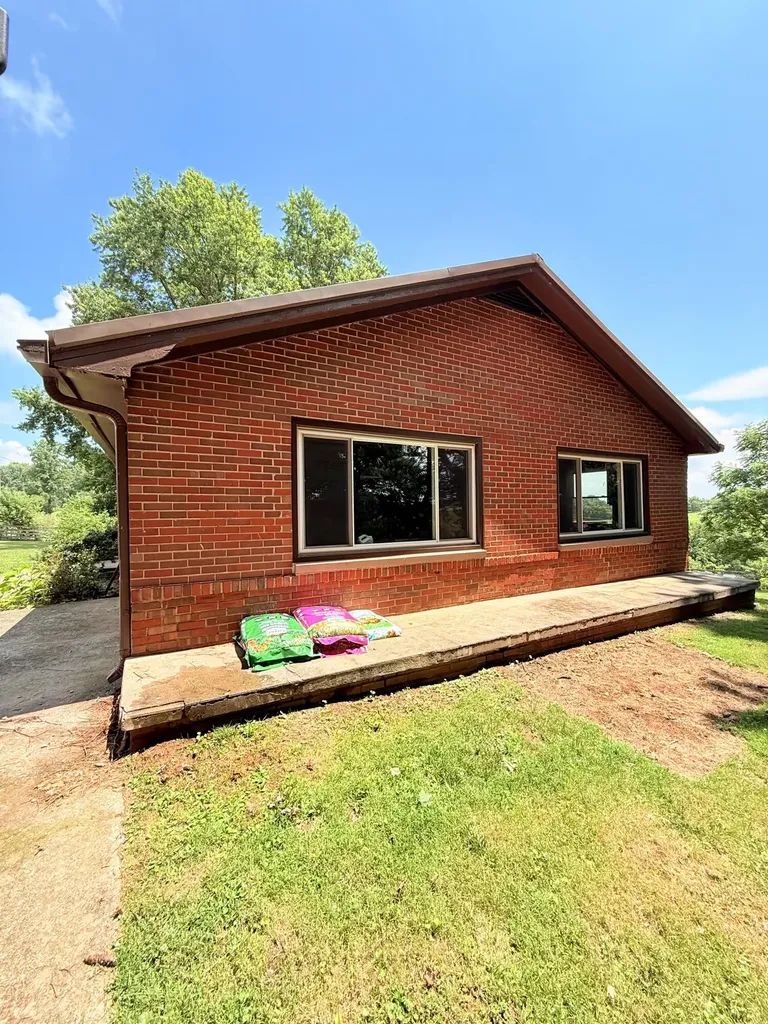 590 Kentucky 1743 Cynthiana KY 41031