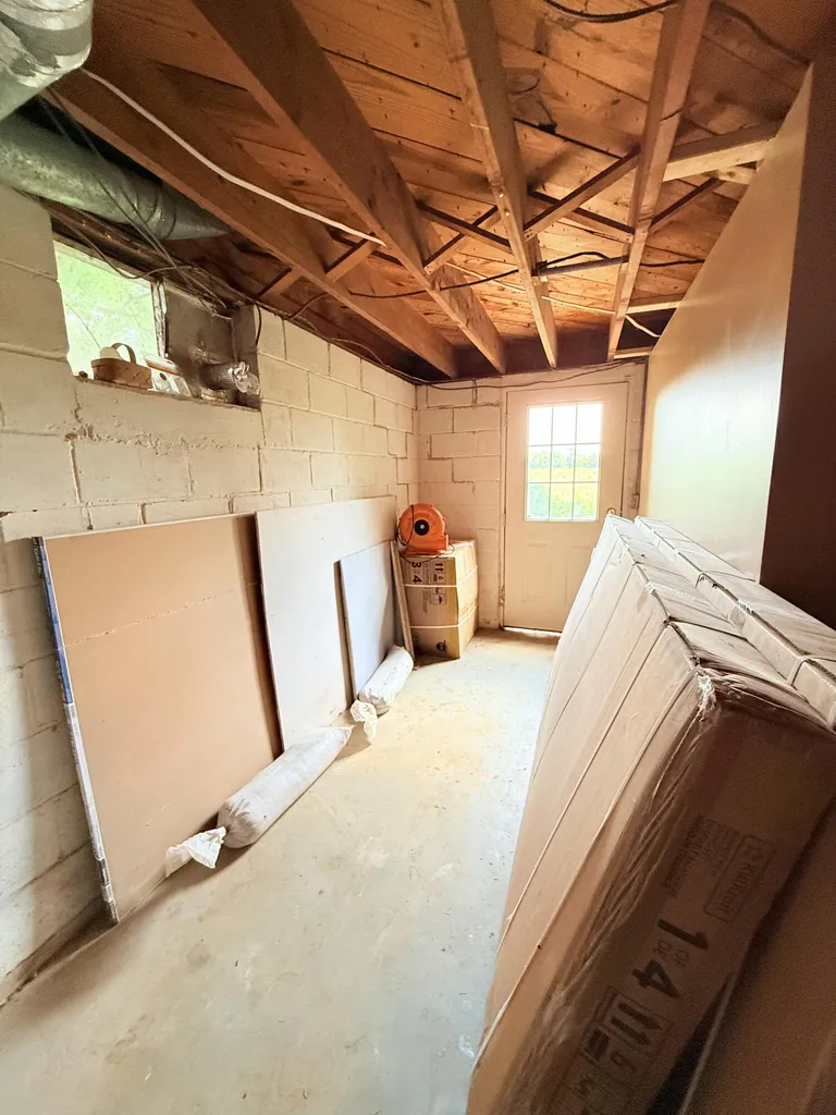 590 Kentucky 1743 Cynthiana KY 41031