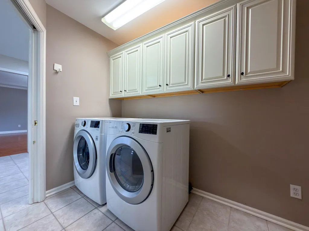 1517 Gleneagles Drive Paducah KY 42001