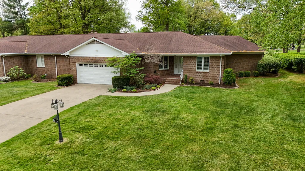 1517 Gleneagles Drive Paducah KY 42001
