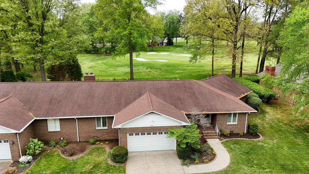 1517 Gleneagles Drive Paducah KY 42001