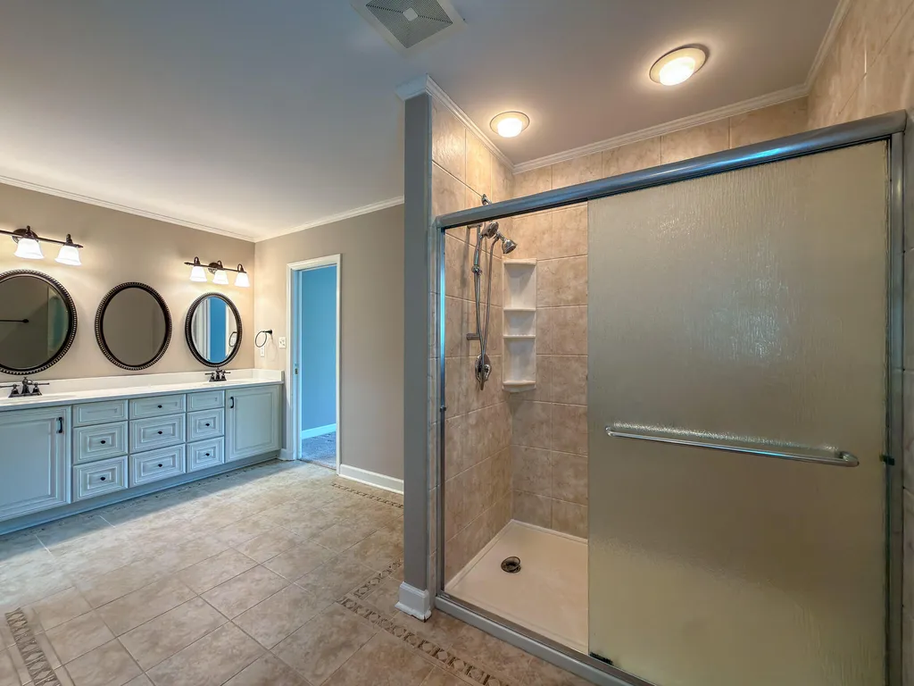 1517 Gleneagles Drive Paducah KY 42001