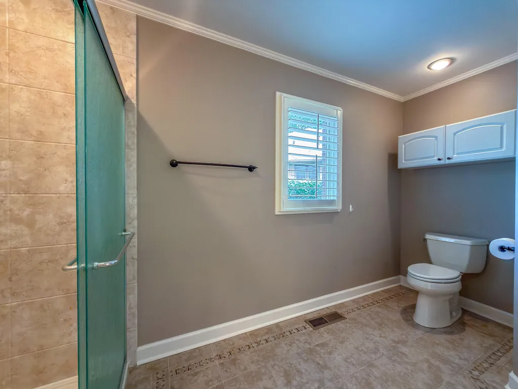 1517 Gleneagles Drive Paducah KY 42001