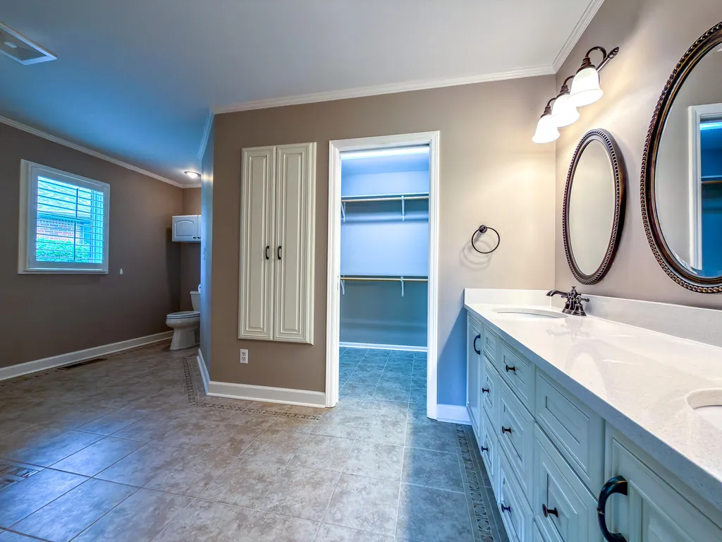 1517 Gleneagles Drive Paducah KY 42001