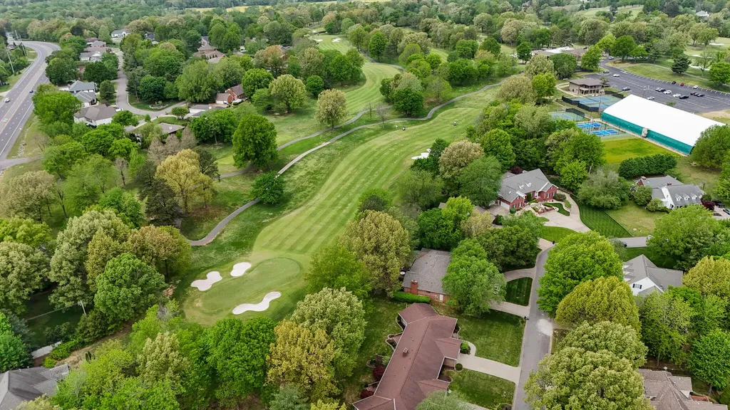 1517 Gleneagles Drive Paducah KY 42001