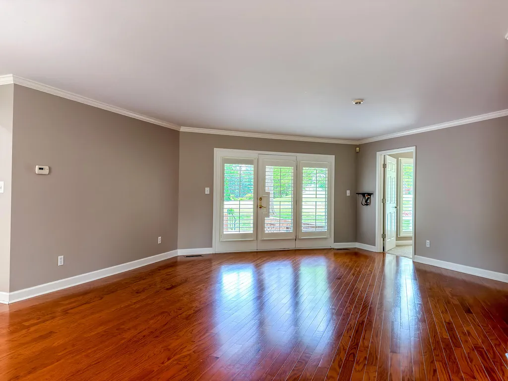 1517 Gleneagles Drive Paducah KY 42001