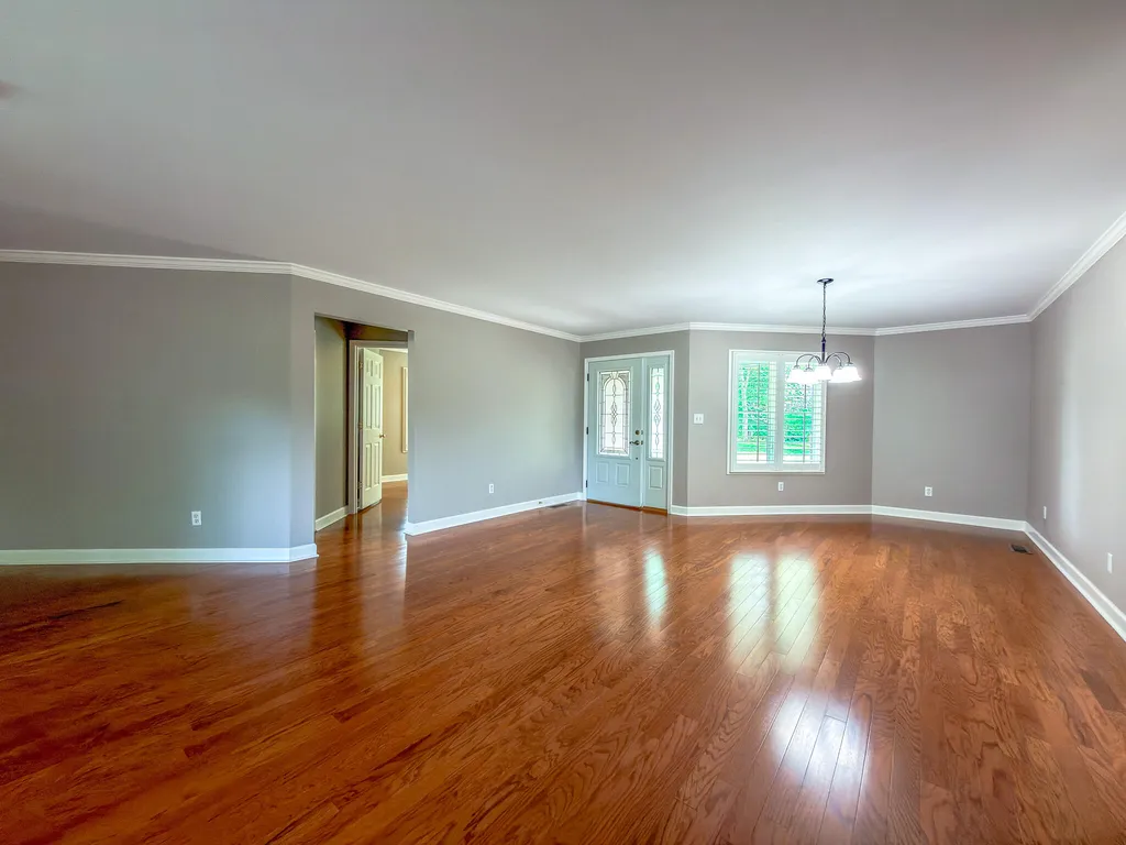 1517 Gleneagles Drive Paducah KY 42001