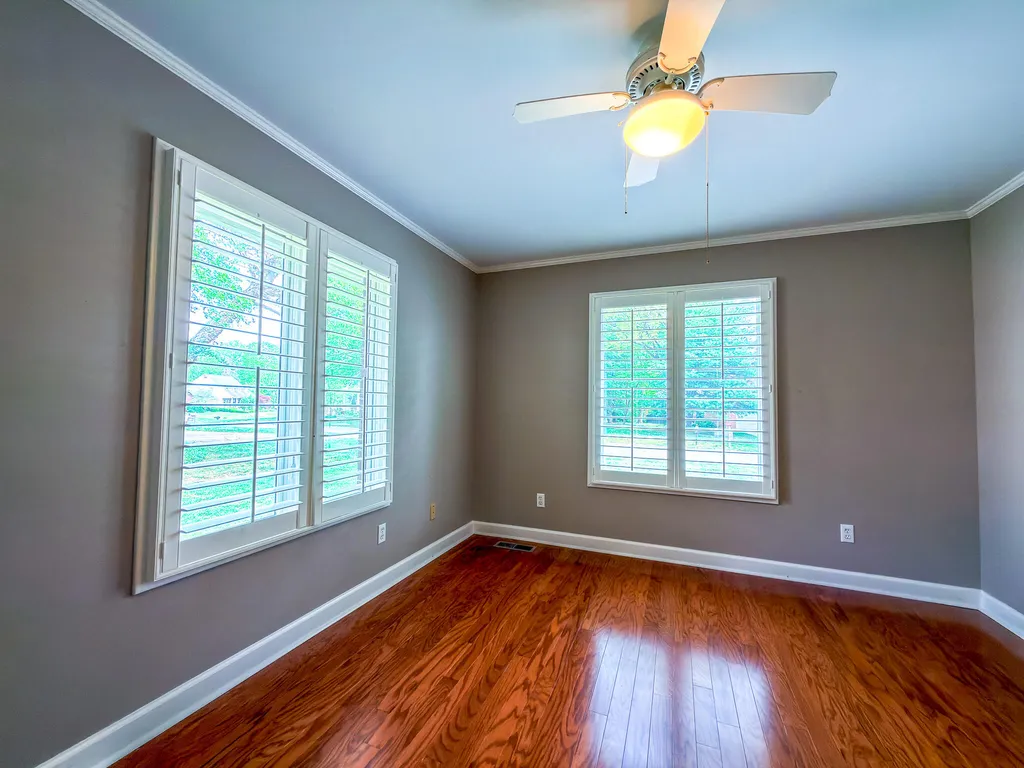1517 Gleneagles Drive Paducah KY 42001