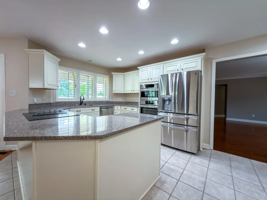 1517 Gleneagles Drive Paducah KY 42001