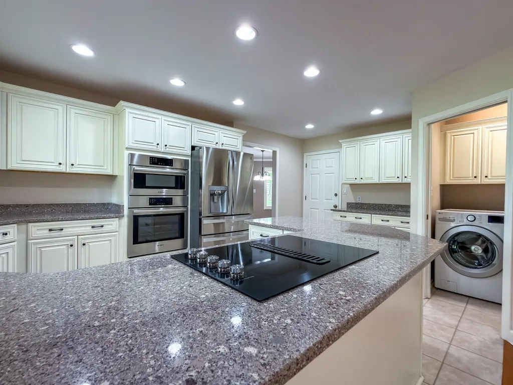 1517 Gleneagles Drive Paducah KY 42001