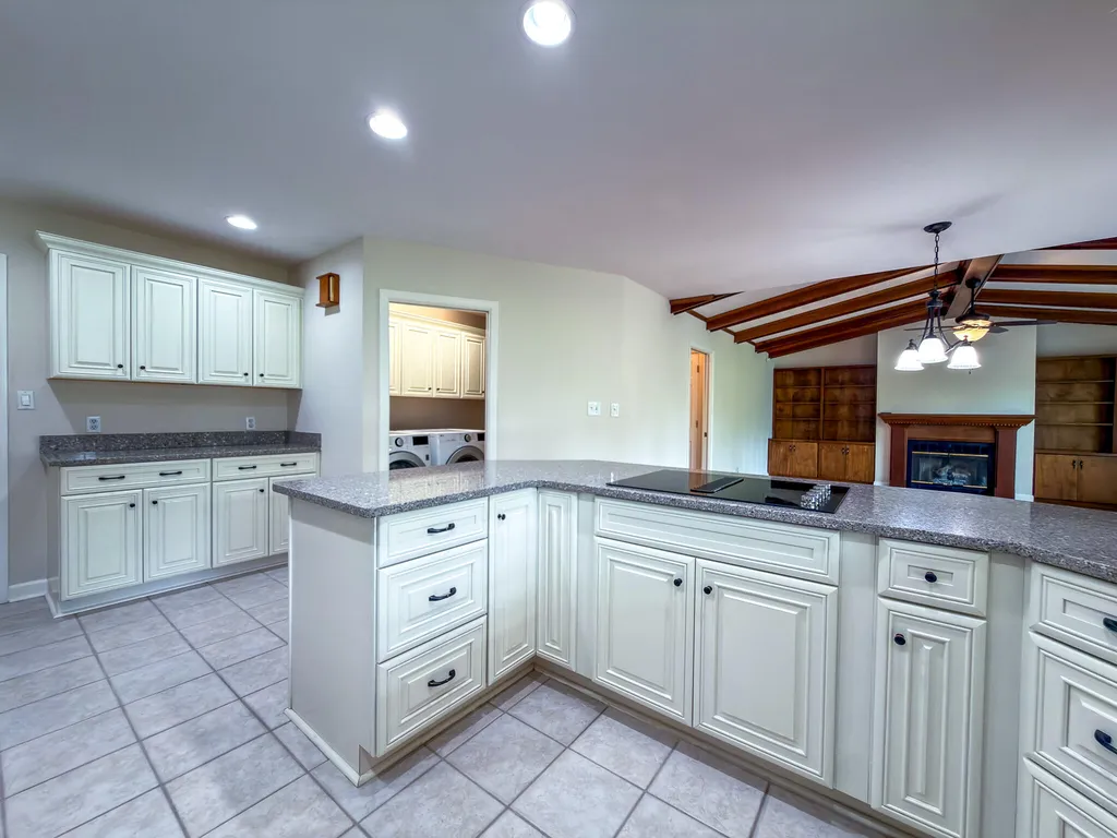 1517 Gleneagles Drive Paducah KY 42001