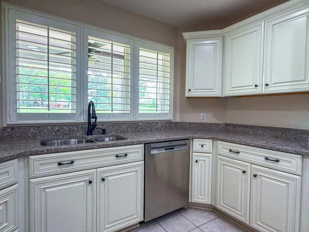 1517 Gleneagles Drive Paducah KY 42001
