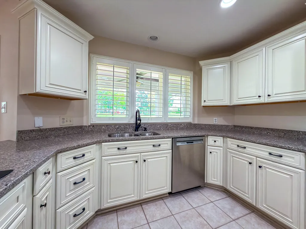 1517 Gleneagles Drive Paducah KY 42001