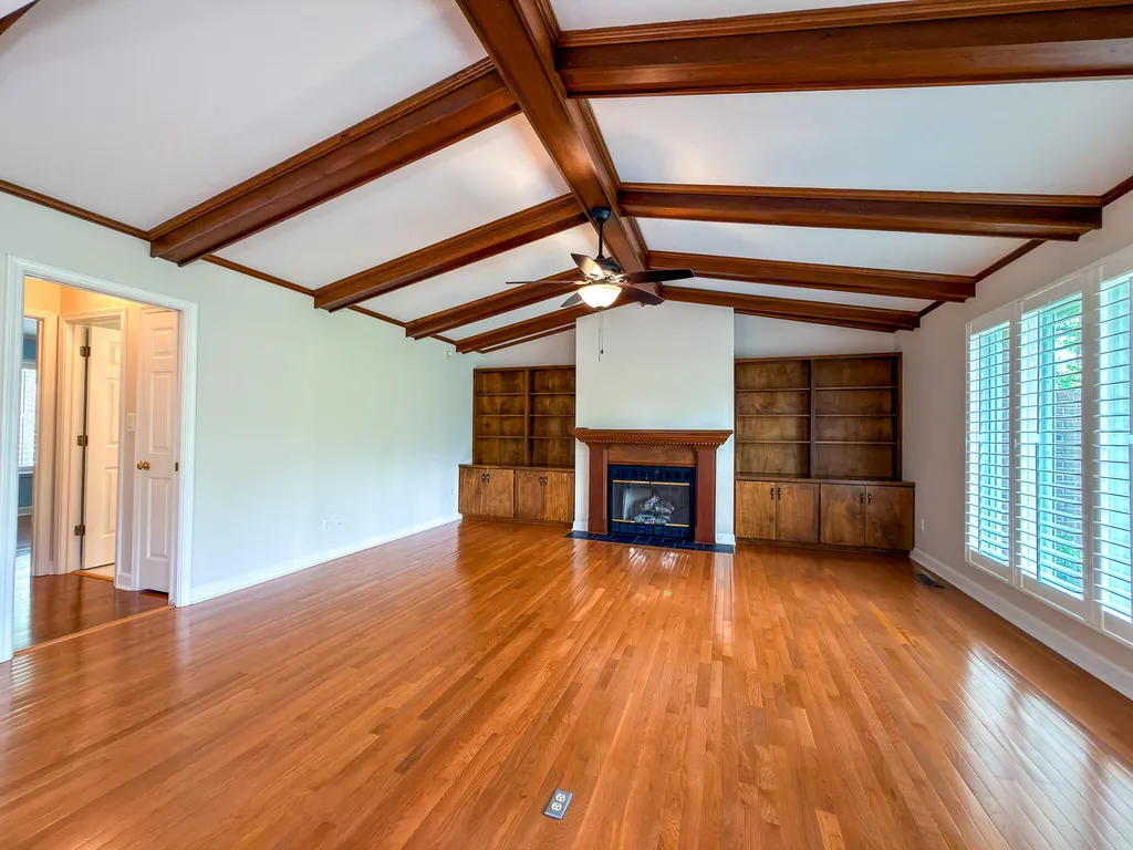 1517 Gleneagles Drive Paducah KY 42001