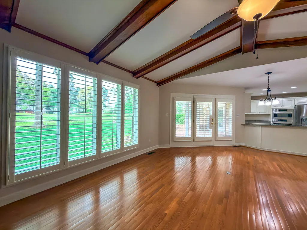 1517 Gleneagles Drive Paducah KY 42001