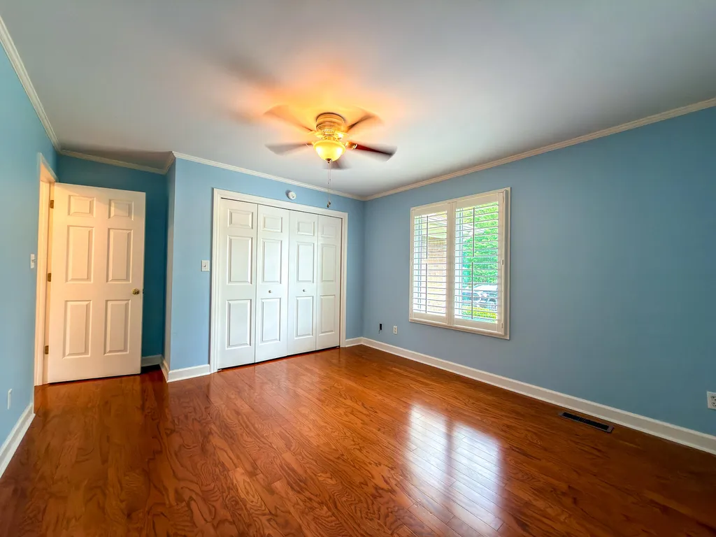 1517 Gleneagles Drive Paducah KY 42001
