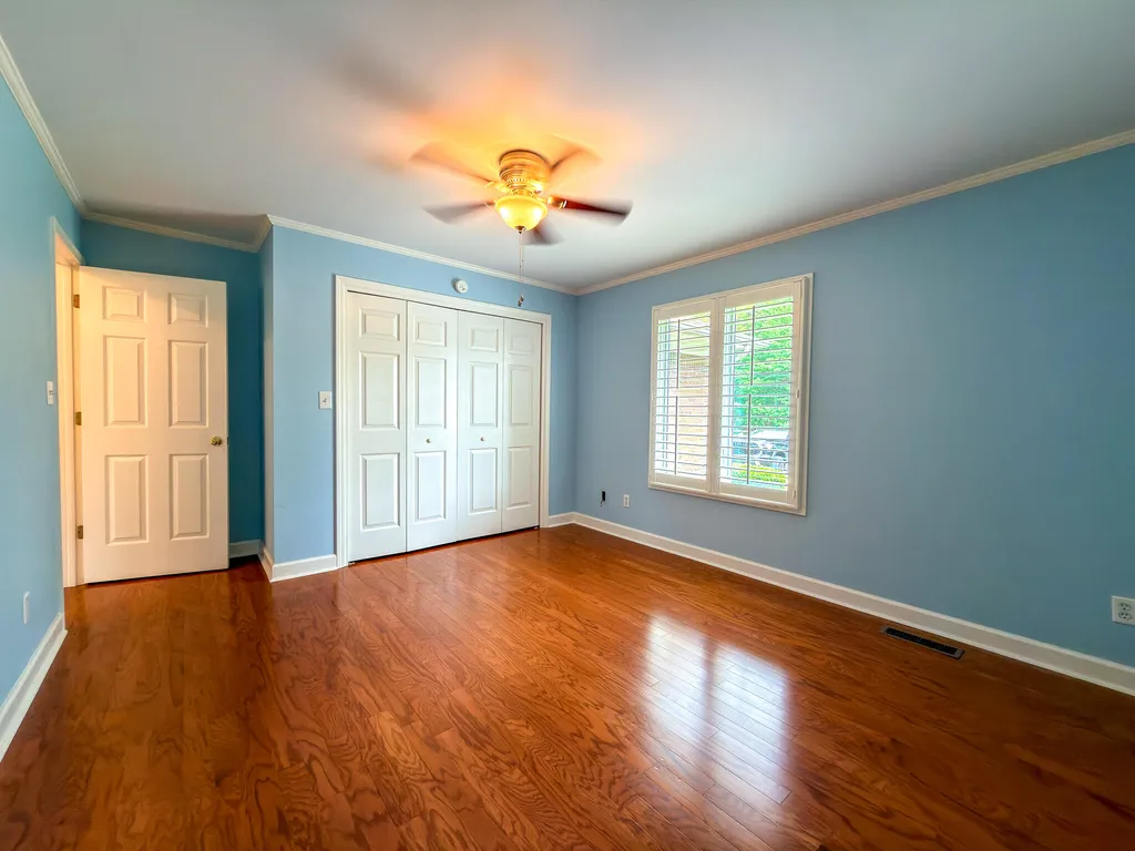 1517 Gleneagles Drive Paducah KY 42001