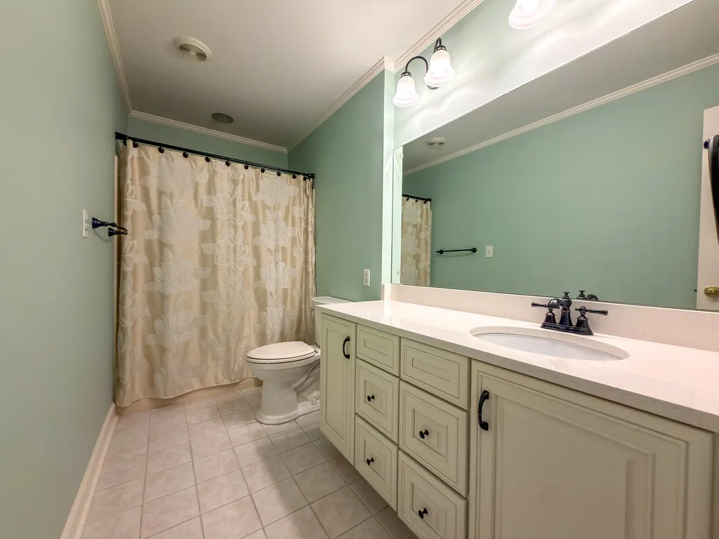 1517 Gleneagles Drive Paducah KY 42001