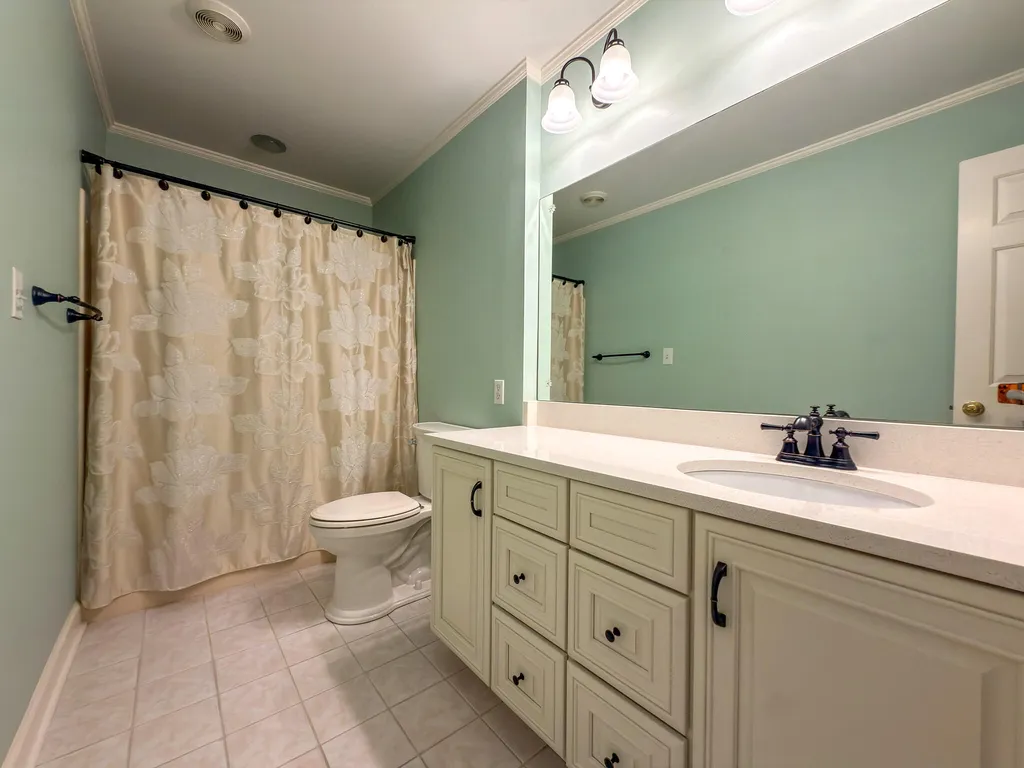1517 Gleneagles Drive Paducah KY 42001