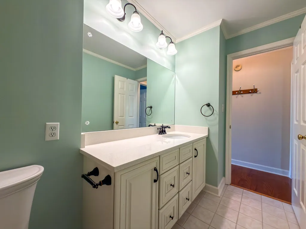 1517 Gleneagles Drive Paducah KY 42001