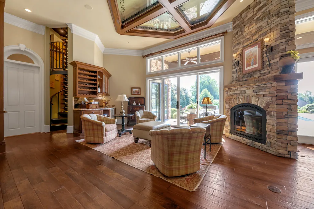 5220 Keene South Elkhorn Road Nicholasville KY 40356