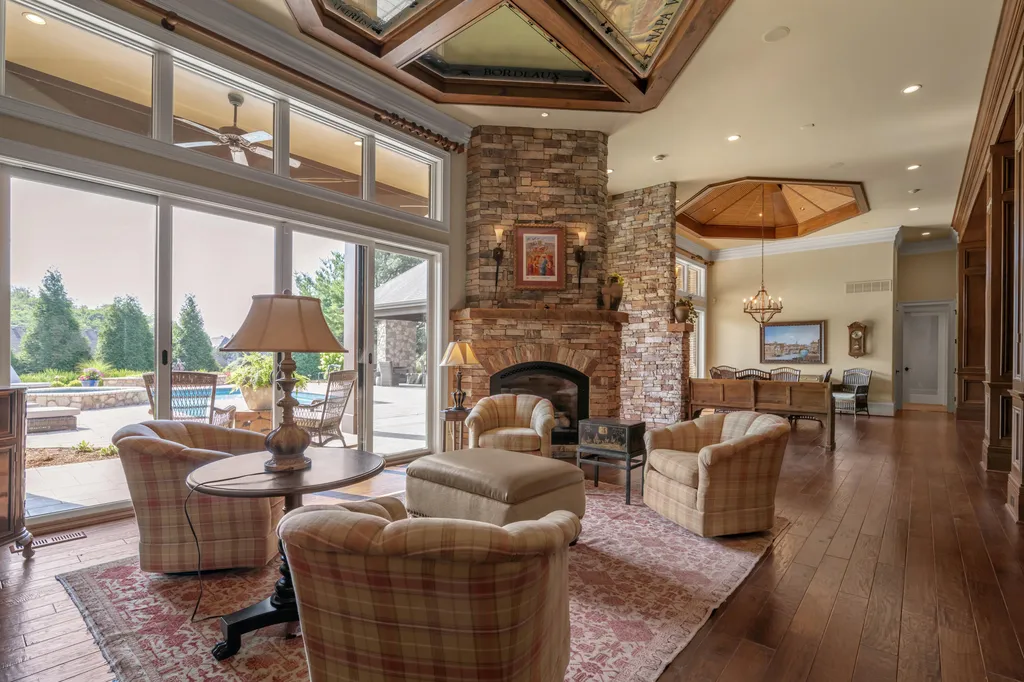 5220 Keene South Elkhorn Road Nicholasville KY 40356