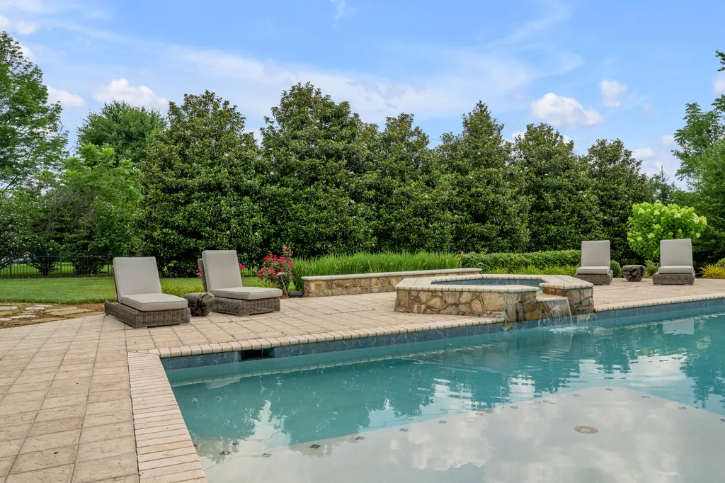 5220 Keene South Elkhorn Road Nicholasville KY 40356