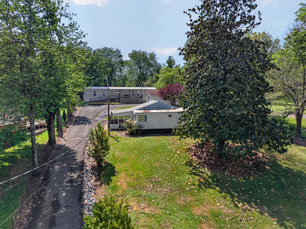 4080 Lovelaceville Road Paducah KY 42001