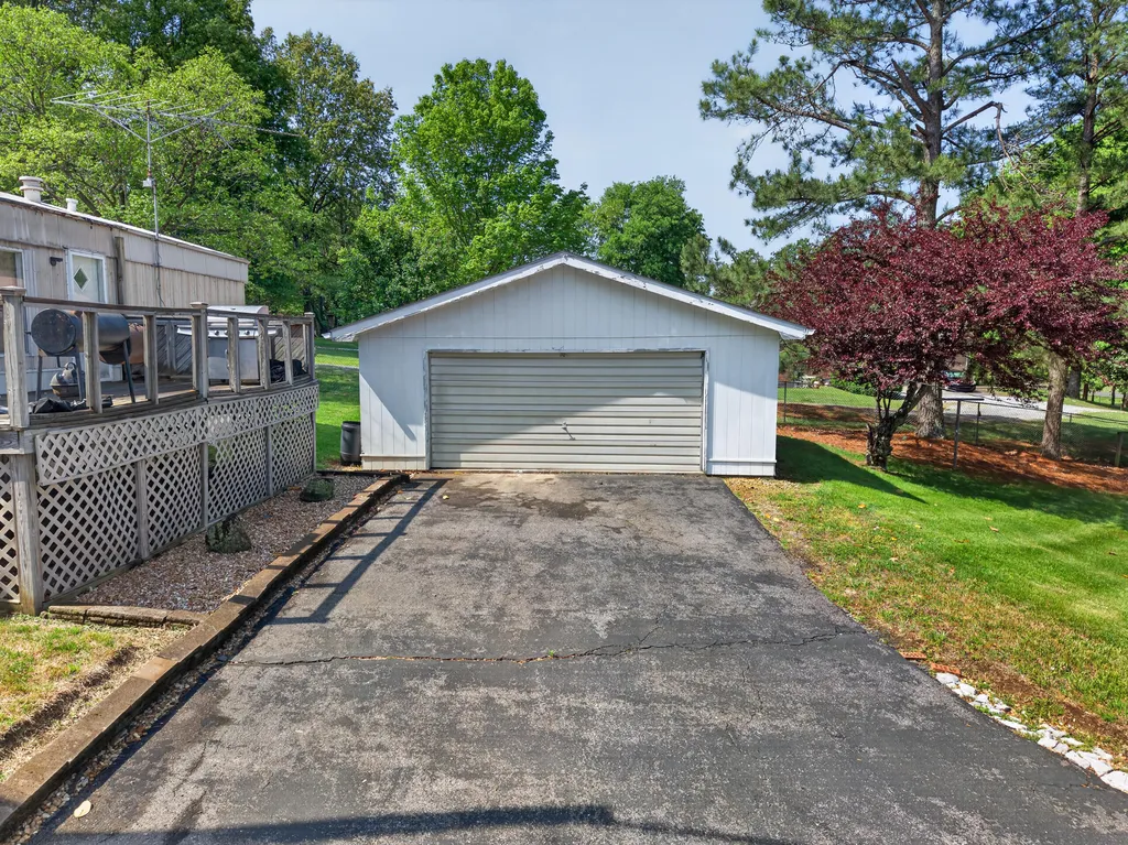 4080 Lovelaceville Road Paducah KY 42001