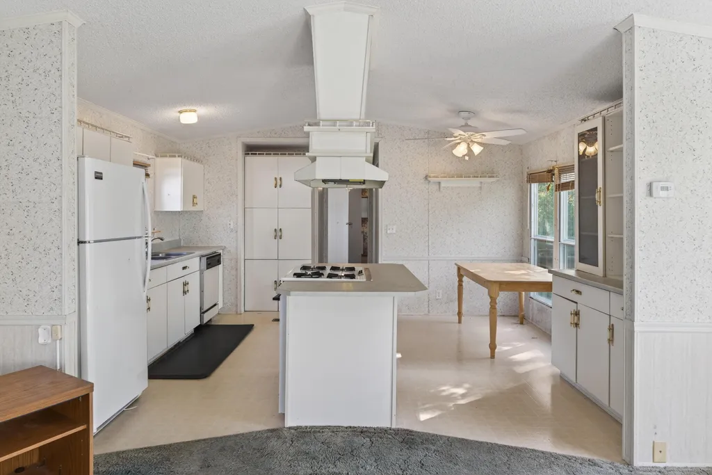 4080 Lovelaceville Road Paducah KY 42001