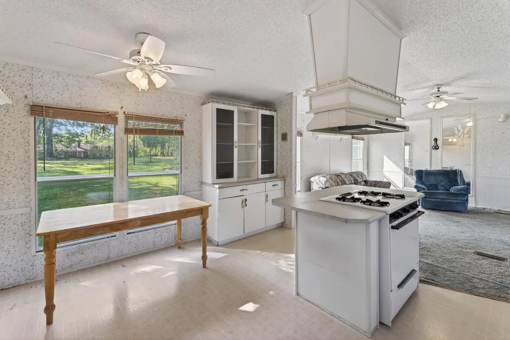4080 Lovelaceville Road Paducah KY 42001