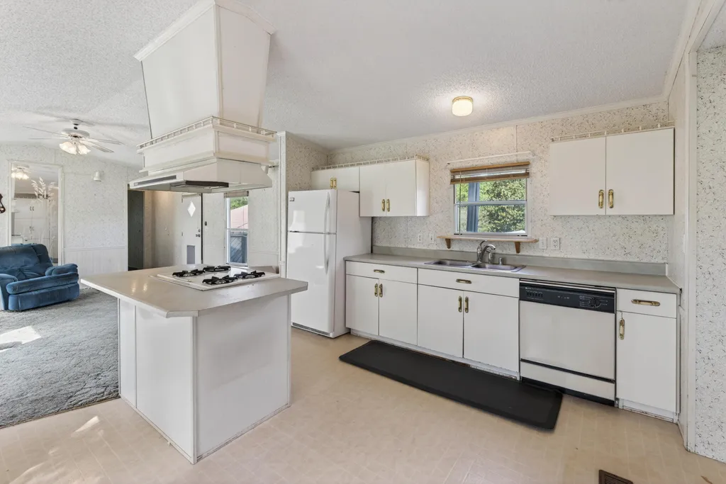 4080 Lovelaceville Road Paducah KY 42001