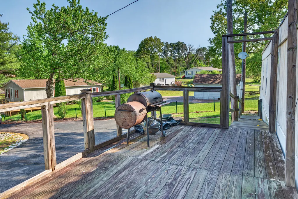 4080 Lovelaceville Road Paducah KY 42001