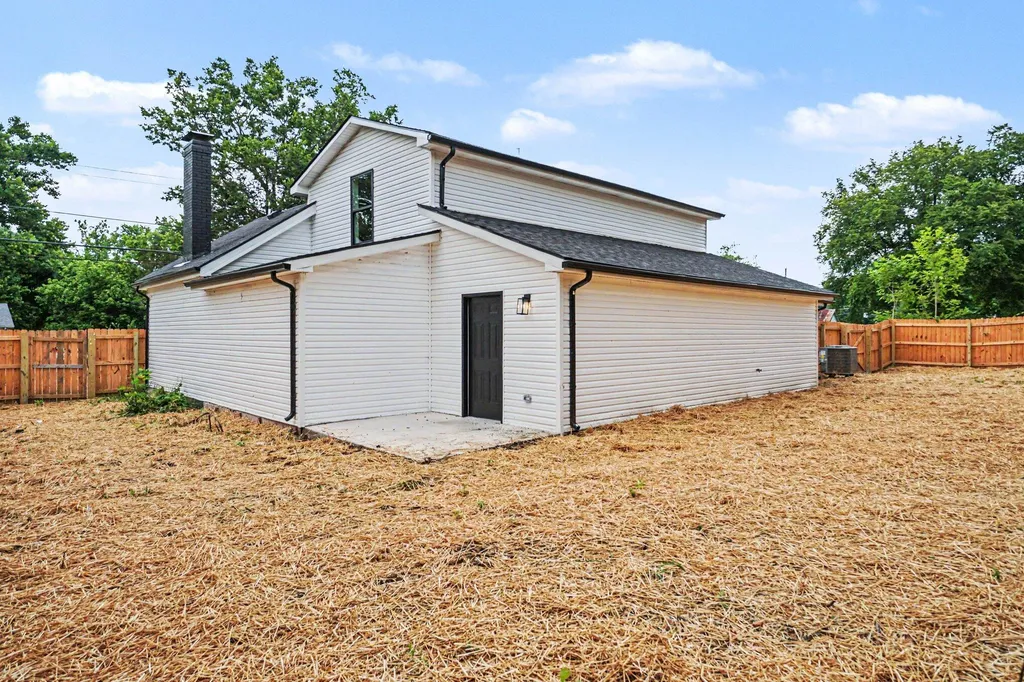 1179 Alton Station Road Lawrenceburg KY 40342