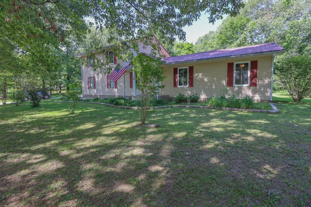 6765 Ivo Wurth Road Paducah KY 42001