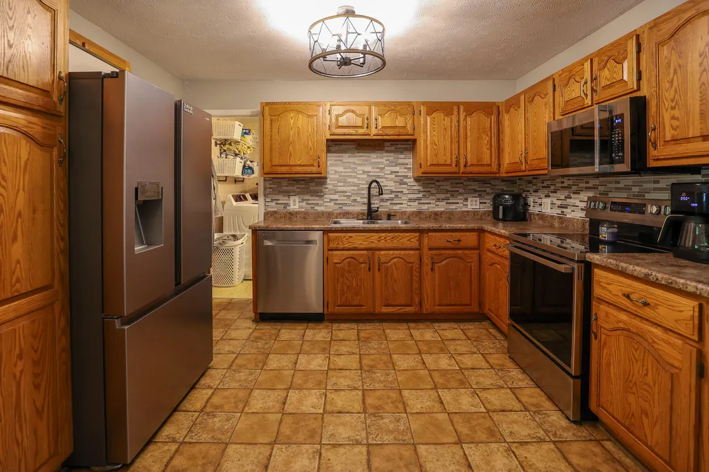 6765 Ivo Wurth Road Paducah KY 42001