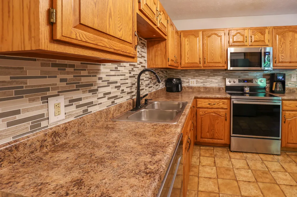 6765 Ivo Wurth Road Paducah KY 42001