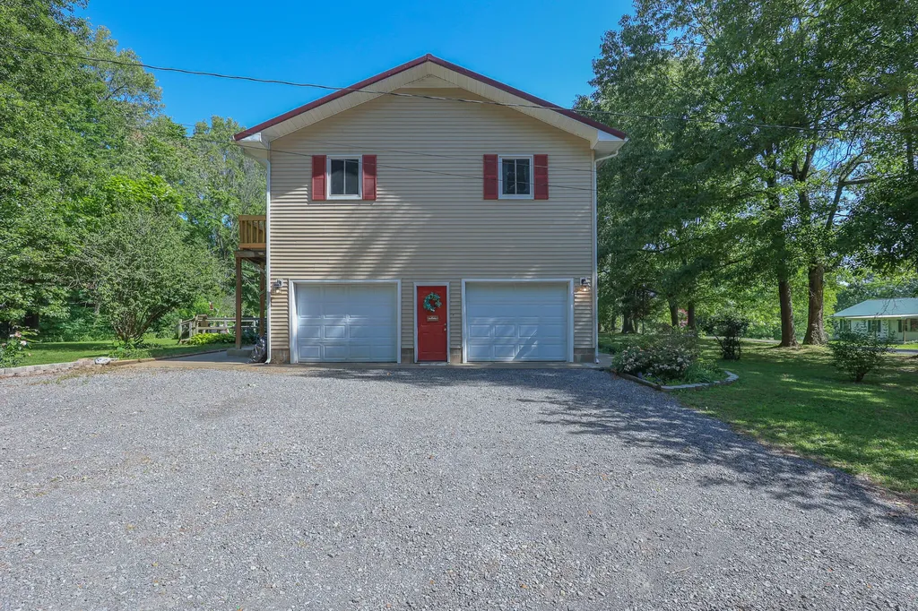6765 Ivo Wurth Road Paducah KY 42001