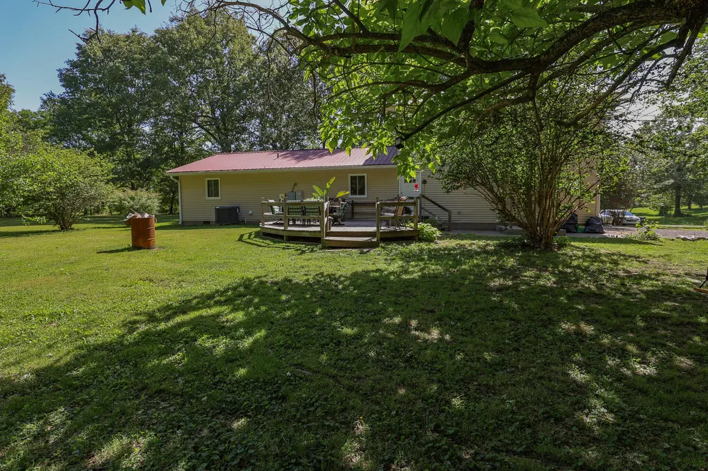6765 Ivo Wurth Road Paducah KY 42001
