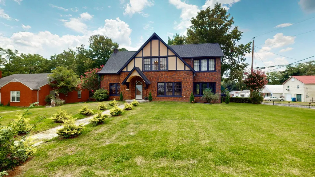 1007 Poplar Street Murray KY 42071