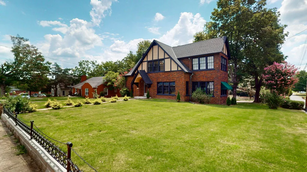 1007 Poplar Street Murray KY 42071