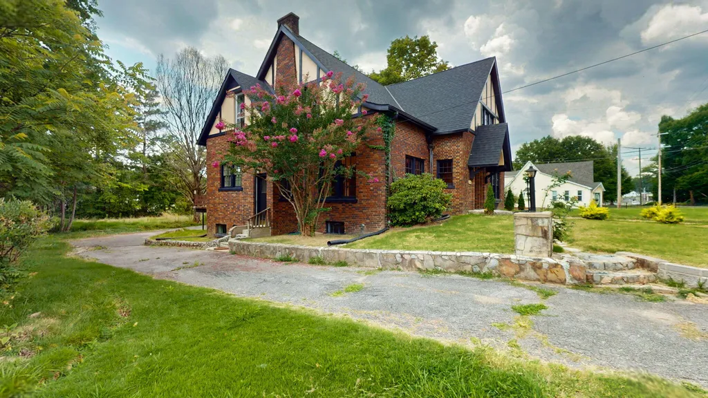 1007 Poplar Street Murray KY 42071
